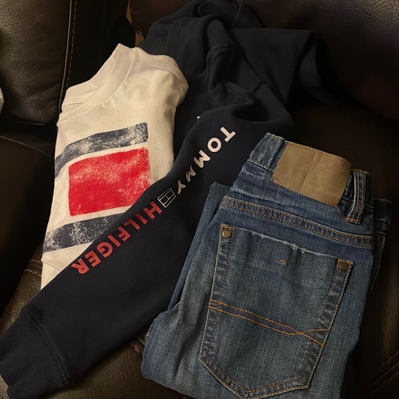 Boys Tommy Hilfiger zip up hoodie with matching shirt and pants
